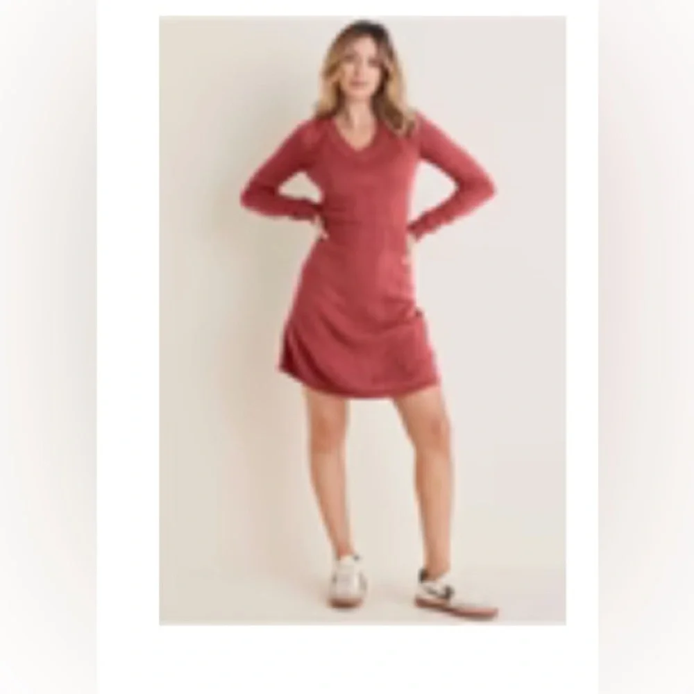 Venus Burnt Orange V-Neck Mini Sweater Dress Size Medium NWOT🔥 - Picture 4 of 4